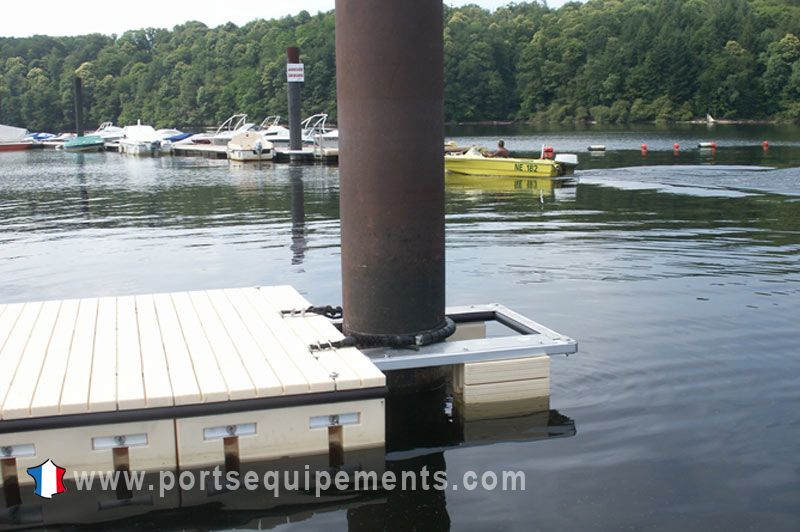 Ancrage ponton modulaire fabricant de ponton flottant modulaire port equipement